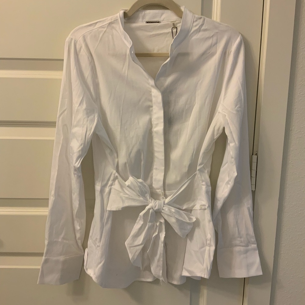 NWT Elie Tahari white button down shirt